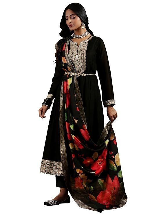 Black Silk Blend Yoke Design Kurta Sets for Women